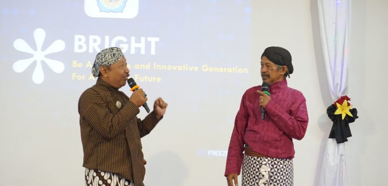 Kenalkan Kearifan Lokal Den Baguse Ngarso Hibur Mahasiswa Peserta PPS