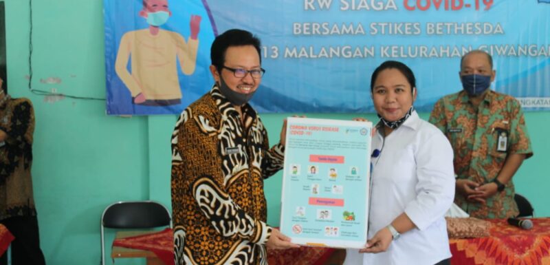 STIKES Bethesda Bersama Masyarakat Menginisasi RW Siaga Covid-19 di RW 13 Malangan