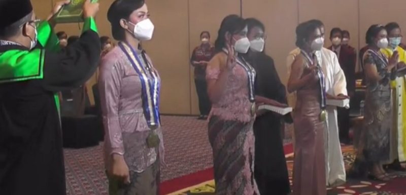 Lulus Ukom 100 Persen, 41 Ners Angkatan X1V STIKES Bethesda Yakkum Dilantik