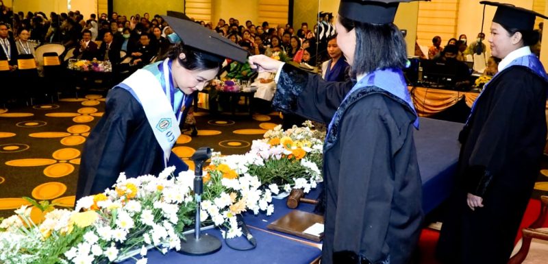 STIKES Bethesda YAKKUM Selenggarakan Wisuda dan Pelantikan Ners Bagi 175 Lulusan